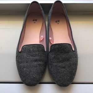 H&M grey flats